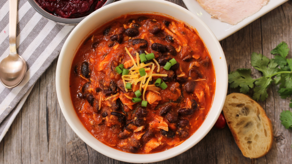 Chili et Nachos sauce cheddar : L'apéritif savoureux et relevé pour toutes les occasions